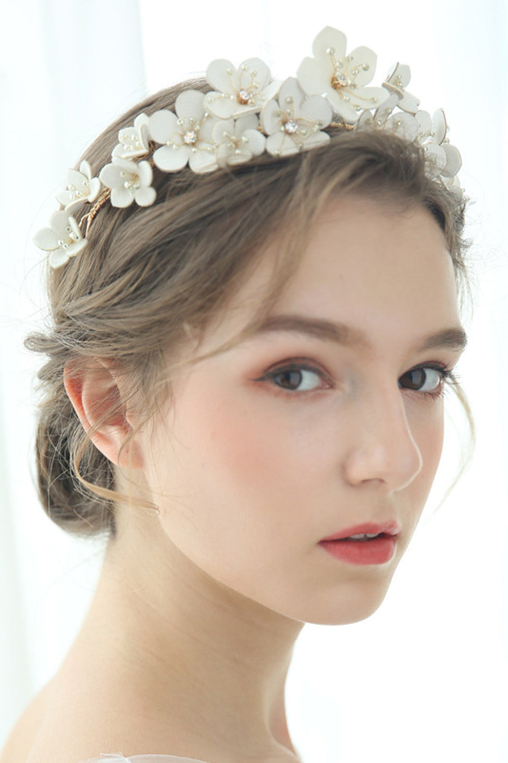 White Fairy Pearl Flower Bridal Headpiece