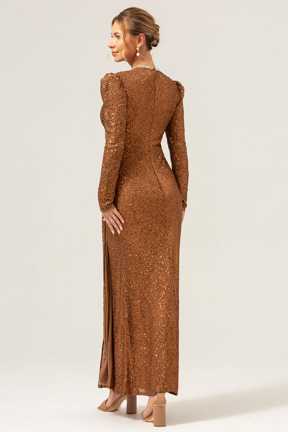 Sparkly Coffee Sheath V-Neck Sequins Long Sleeves Prom Dress with Beading