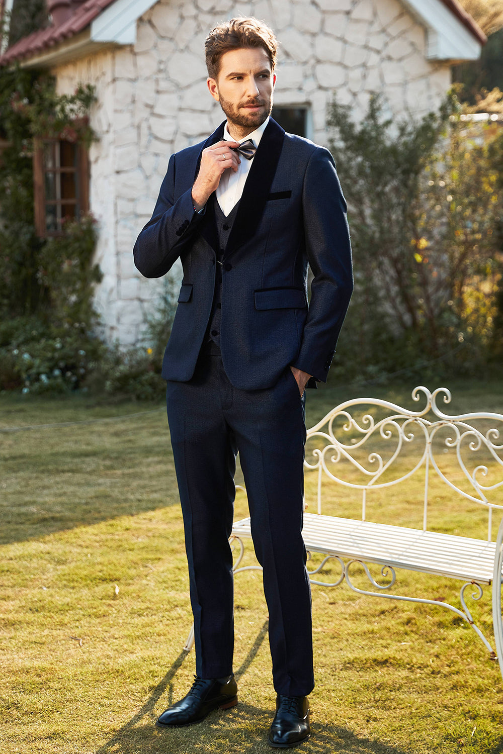 Men’s Navy Shawl Lapel One Button Wedding Suits