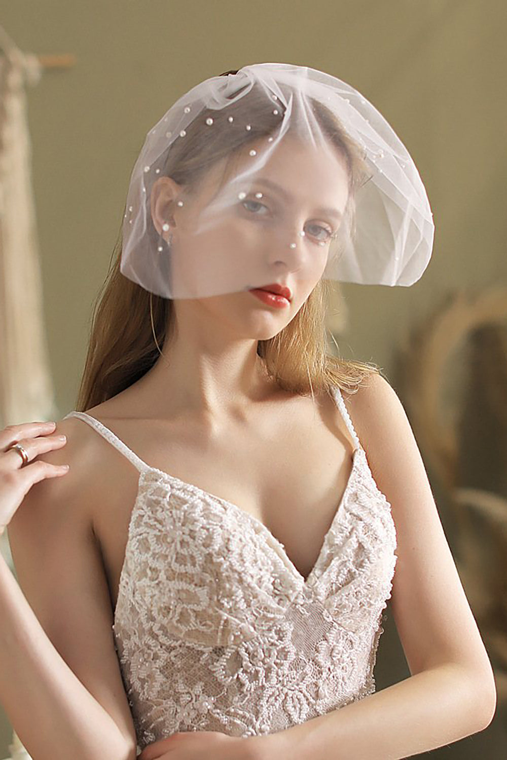 White Pearl Tulle Short Bridal Veil