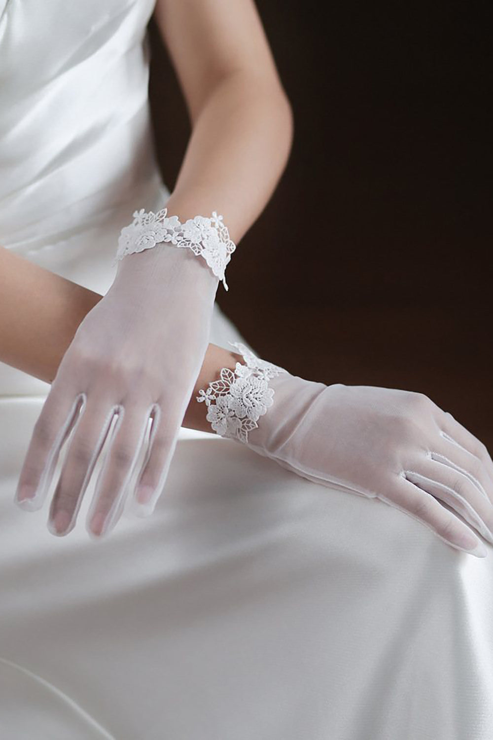 Cropped Lace Wedding Gloves