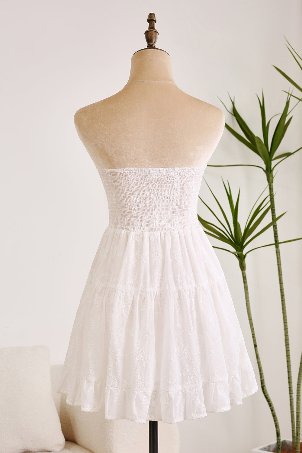 Simple Sweetheart Lace Up White Short Graduation Dress With Lace