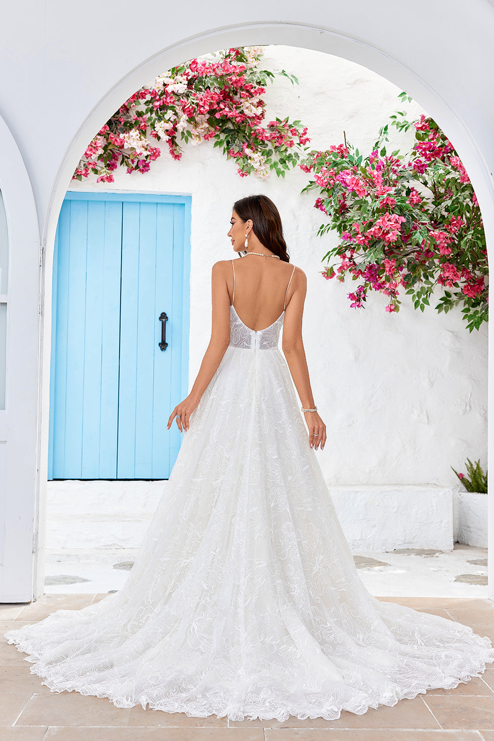 Ball-Gown/Princess V-Neck Sweep Train Lace Wedding Dress With Sequins