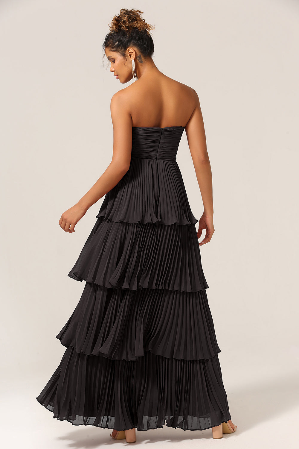 Black A-Line Sweetheart Tiered Chiffon Floor Length Wedding Party Dress