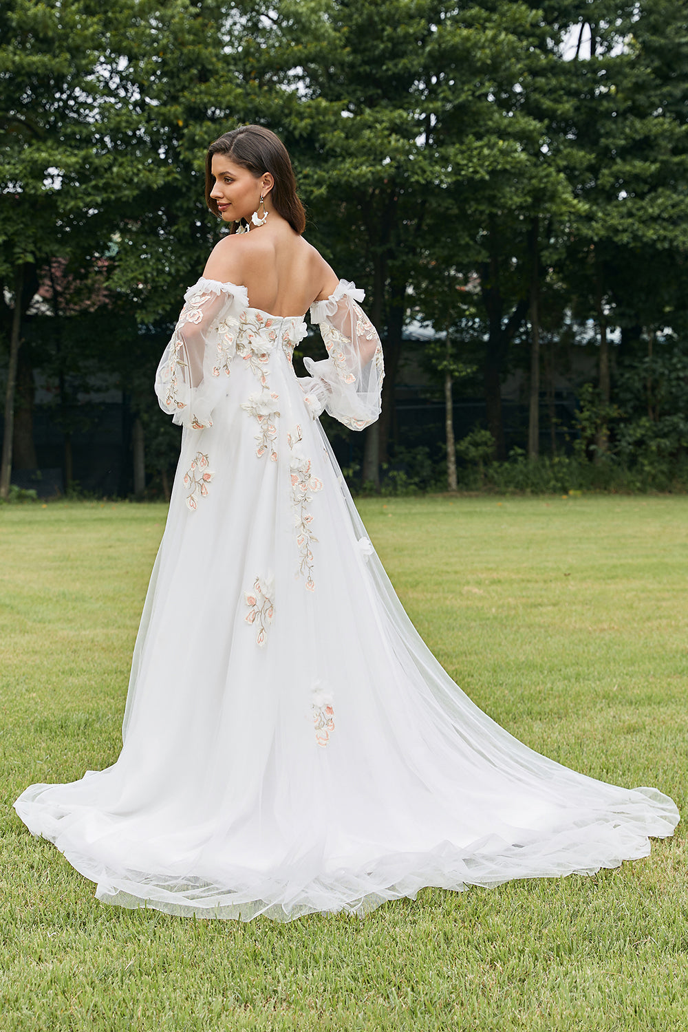 Ivory A Line Sweetheart Floral Wedding Dress with Appliqued Embroidery