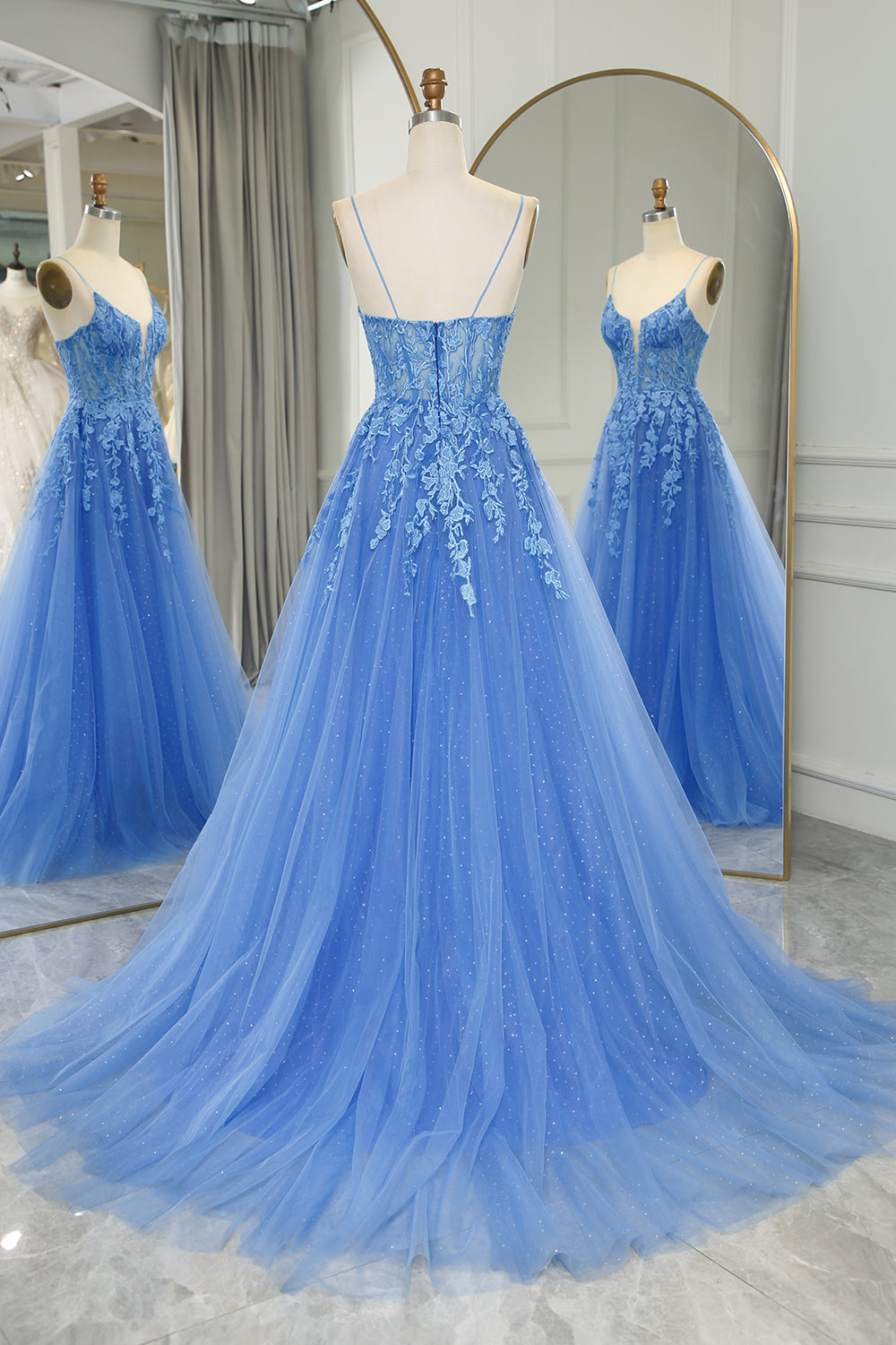 Blue A-Line Spaghetti Straps Tulle Long Prom Dress With Appliques